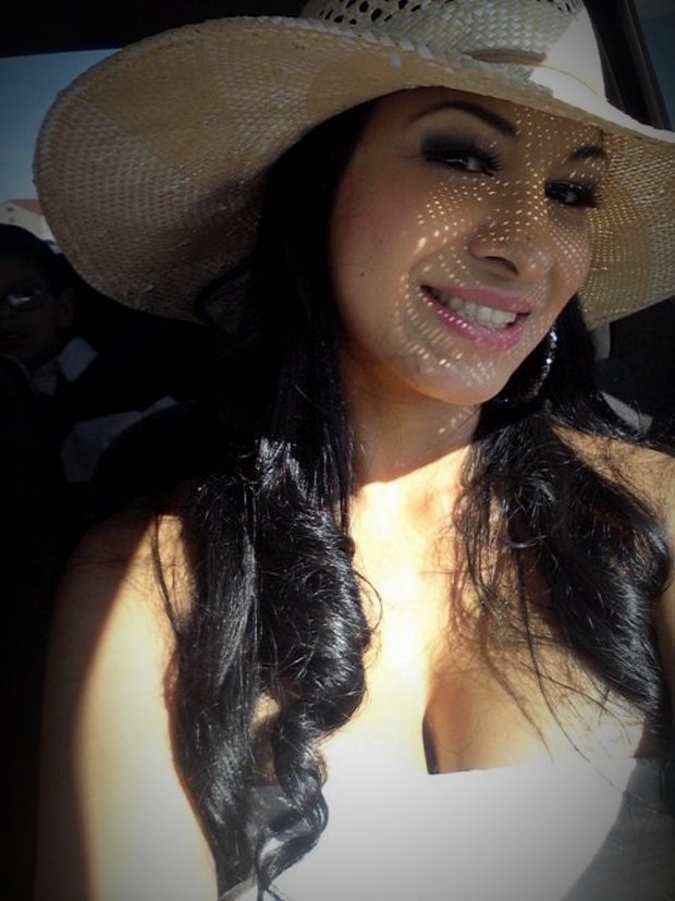 black girls taking naked picturea n the bathroom sexy femmes stars arab