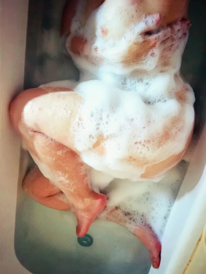 founette dans le bain