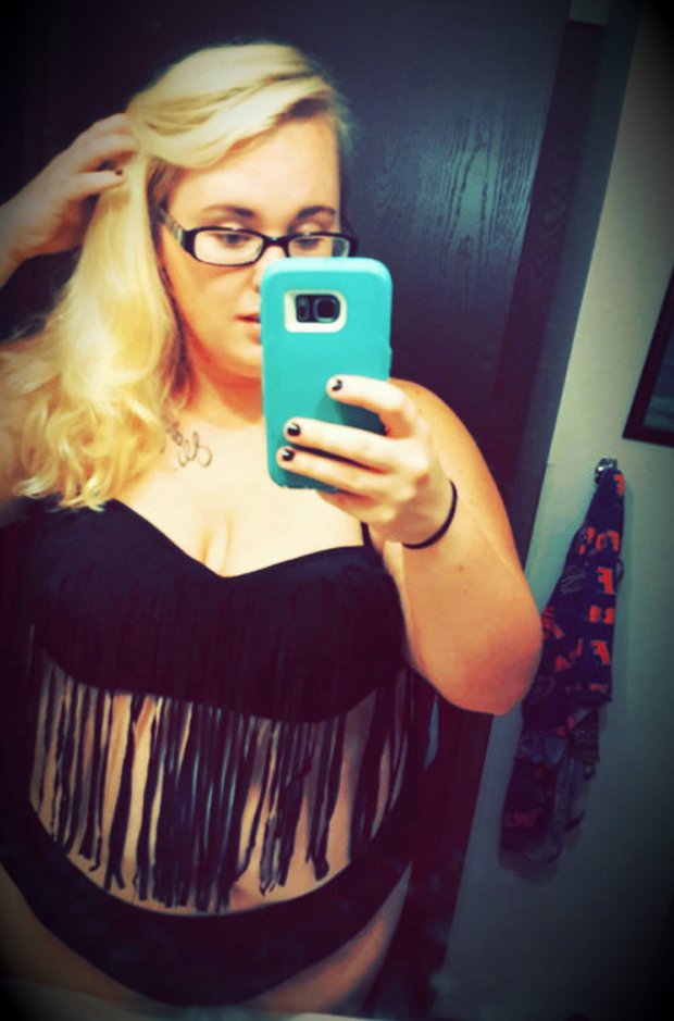 Tu aimes les gros culs et les gros seins ? Et si tu testais la rencontre femme ronde avec moi ?